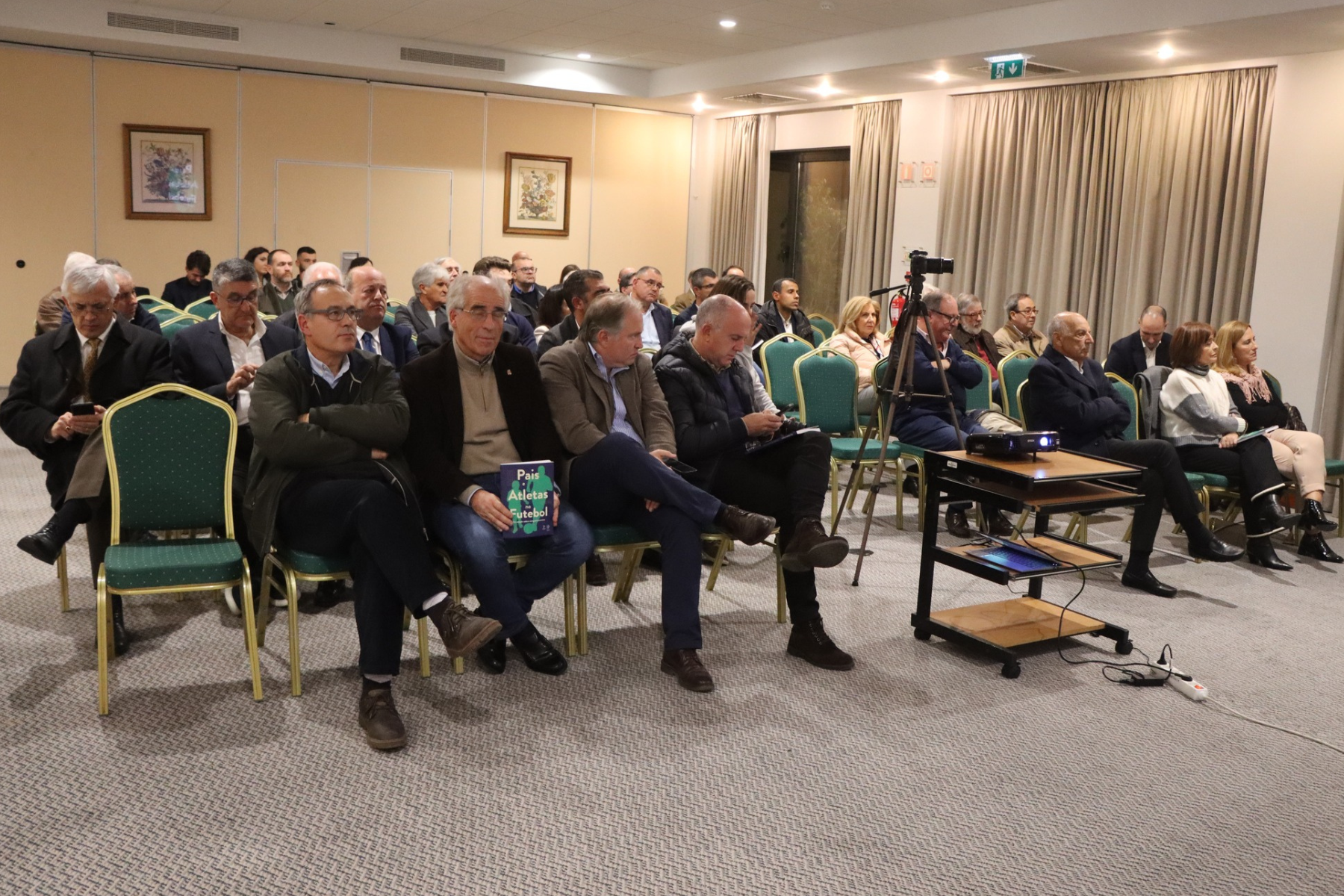 AF Leiria presente no Lançamento do Livro "Pais e Atletas no Futebol"